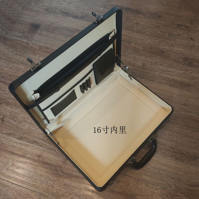 Şifreli Kilitli Çok Fonksiyonl - Leather Work Laptop Bag incelemesi ve fiyatı