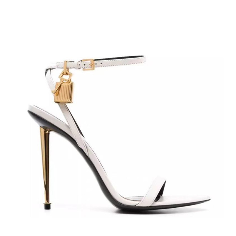 Tokalı Bantlı Tek Renk Anahtar - Leather Work Heels incelemesi ve fiyatı