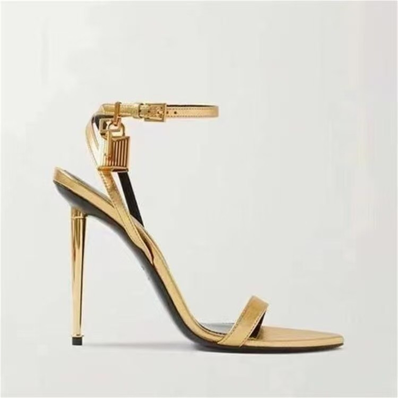 Tokalı Bantlı Tek Renk Anahtar - Leather Work Heels incelemesi ve fiyatı