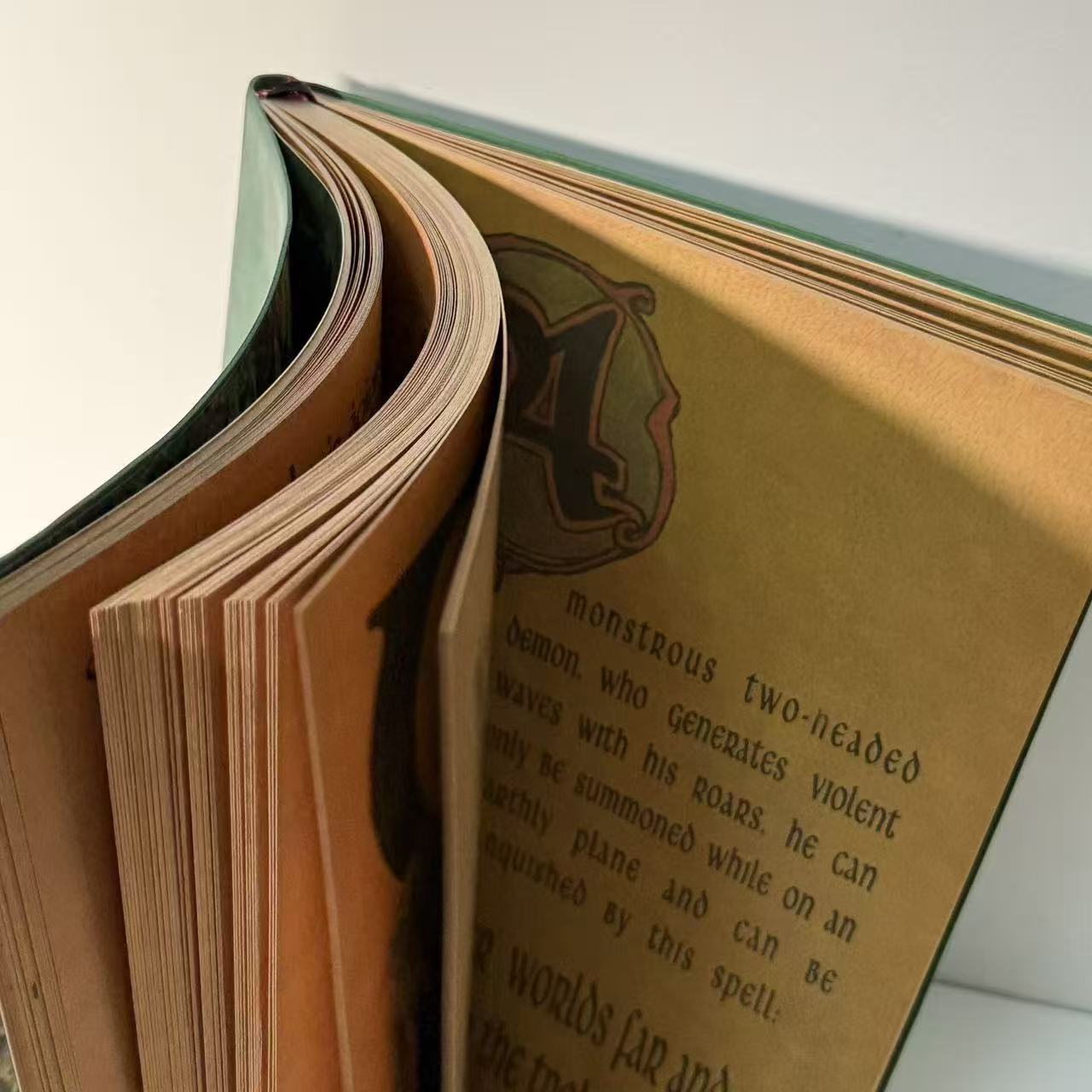 Kelt Triquetra Üçlü Düğüm Sert - Leatherwork Books incelemesi ve fiyatı